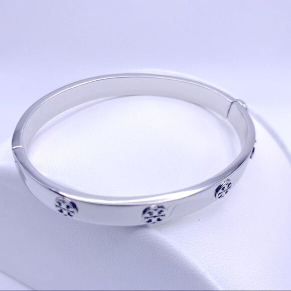 NWT Tory Burch Silver Double Raised T Hinged Bangle Bracelet - Picture 7 of 10
